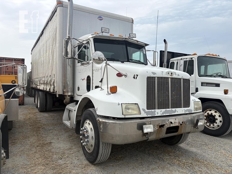 1999-peterbilt-330-image-23