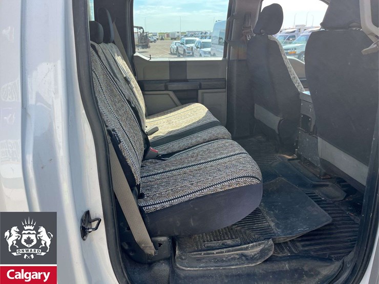 2017-ford-f350-image-14