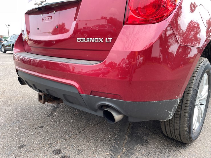 2015-chevrolet-equinox-lt-image-29