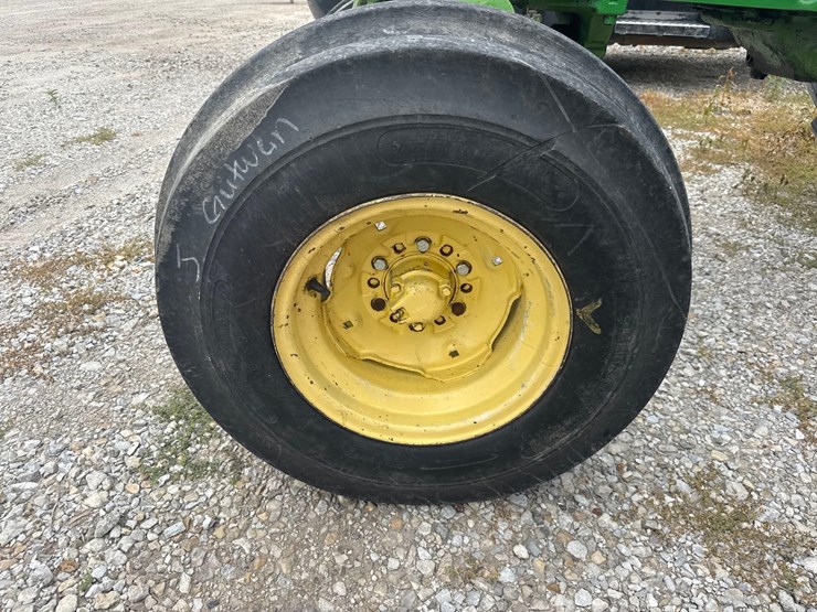 1969-john-deere-3020-image-14