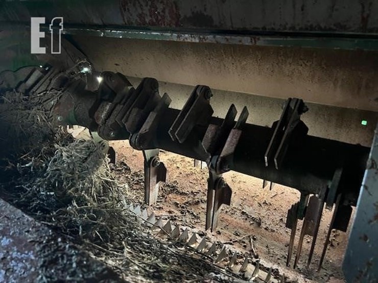 2014-john-deere-s680-image-26