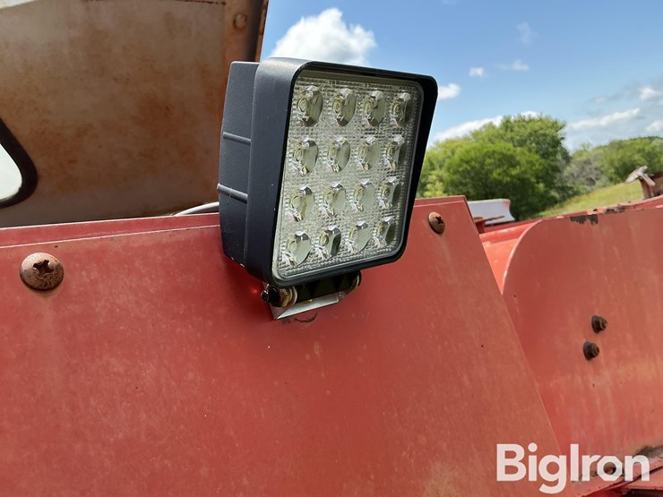 1990-massey-ferguson-8570-image-14