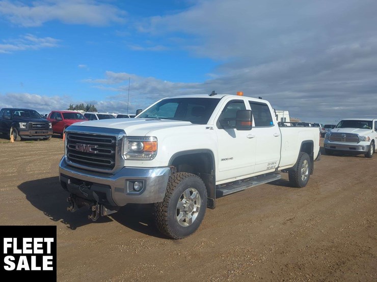 2016-gmc-sierra-3500hd-image-1