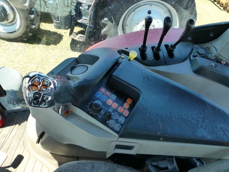 case-ih-160-image-10