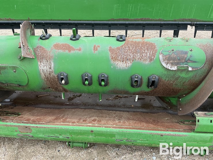 2011-john-deere-635f-image-12