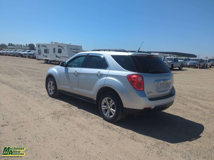 2012-chevrolet-equinox-lt-image-3
