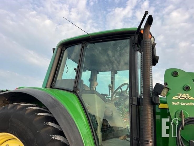 2005-john-deere-7420-image-25