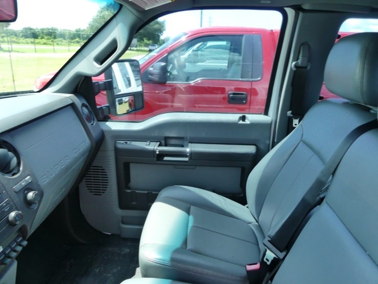 2013-ford-f250-xl-image-10