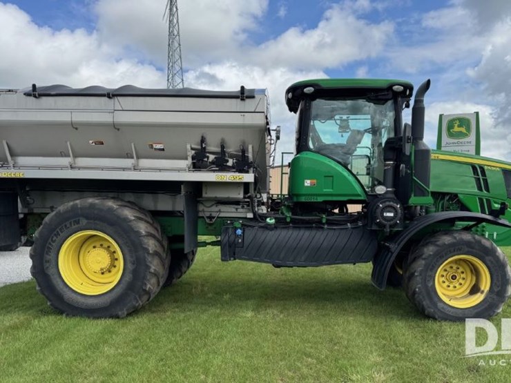 2020-john-deere-f4365-image-3