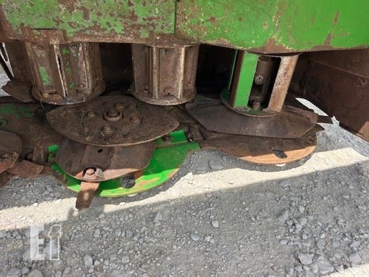 2011-john-deere-r450-image-17