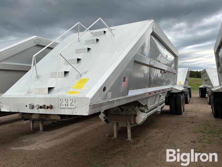 2003-travis-35-ft-image-3