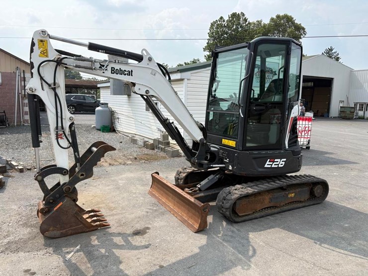2021-bobcat-e26-image-2