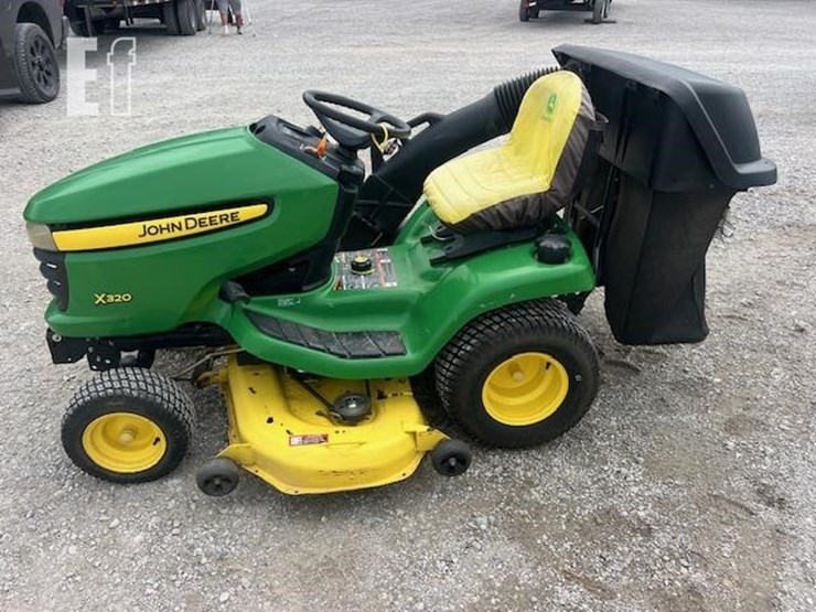 2007-john-deere-x320-image-2