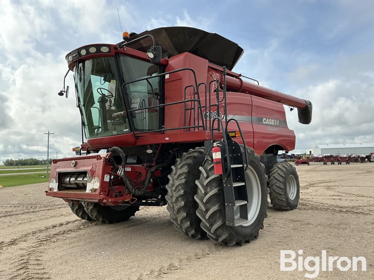 2011-case-ih-6088-image-1