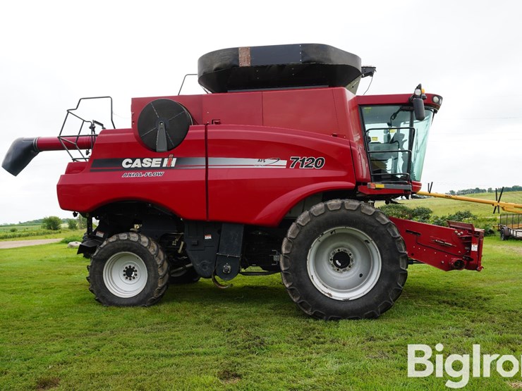 2010-case-ih-7120-image-4