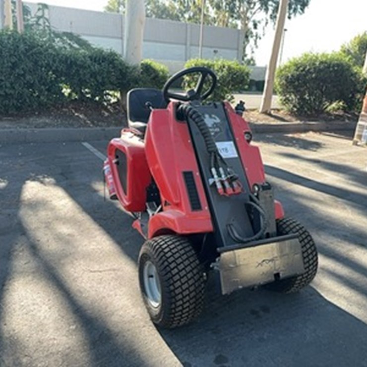 LOT#--HERCULES H130 MINI WHEEL LOADER WITH FORK AND BUCKET ATTACHMENT