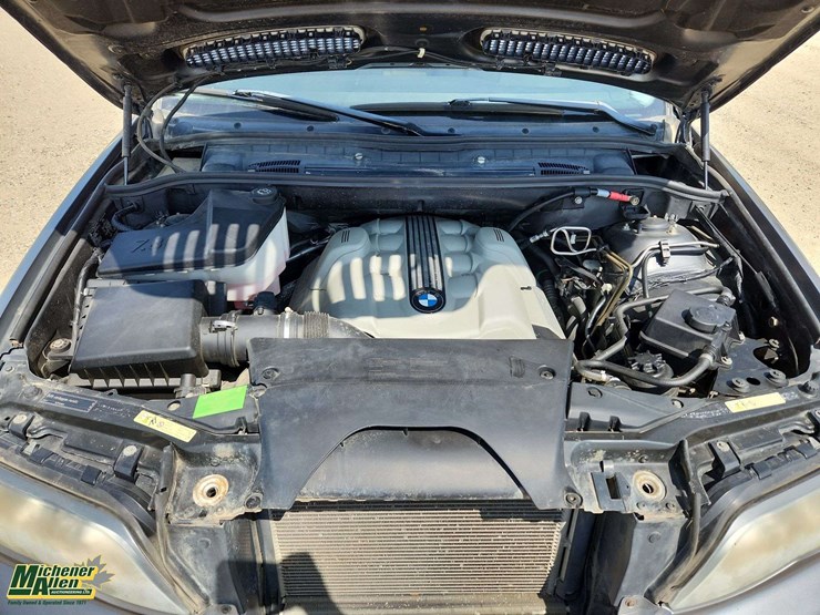 2005-bmw-x5-image-25