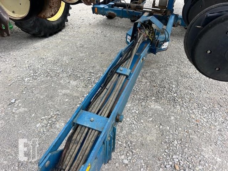 kinze-2600-image-9
