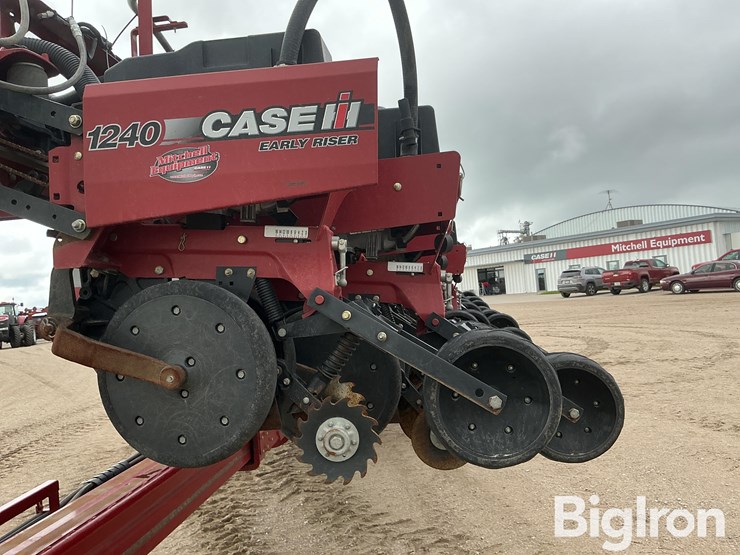 2011-case-ih-1240-image-17