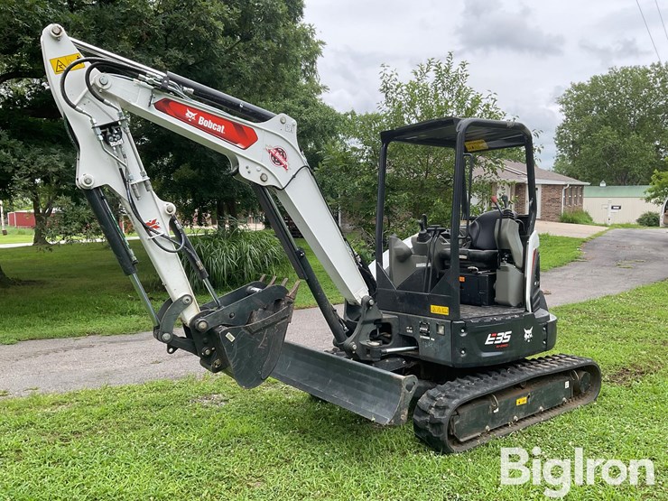 2022-bobcat-e35i-image-1