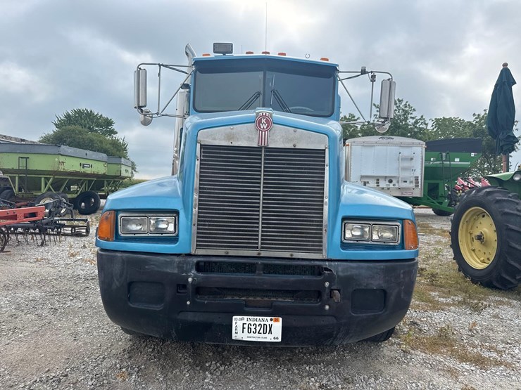 1987-kenworth-t600-image-2