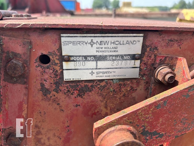 new-holland-890-image-5