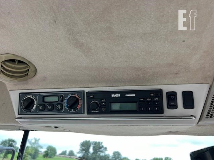 2010-massey-ferguson-8670-image-39
