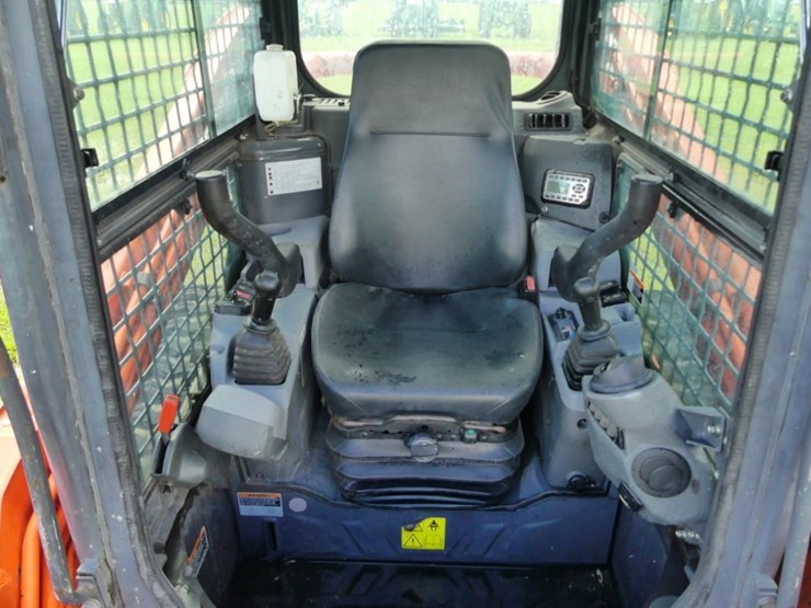 kubota-svl75-2-image-13