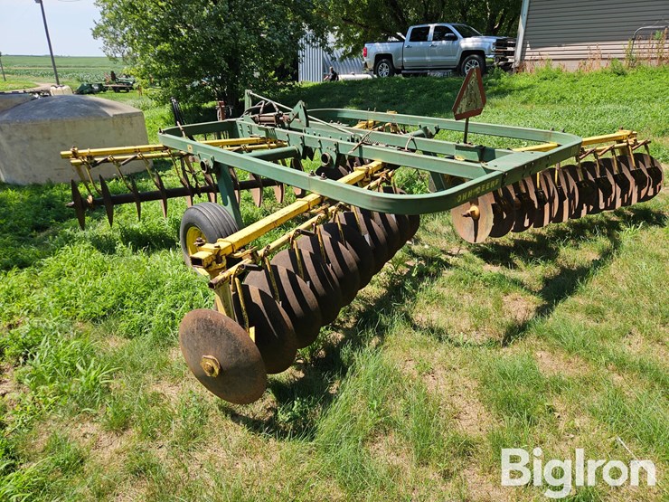 john-deere-110-image-7