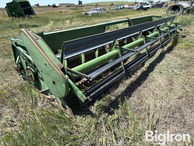 1979-john-deere-224-image-3