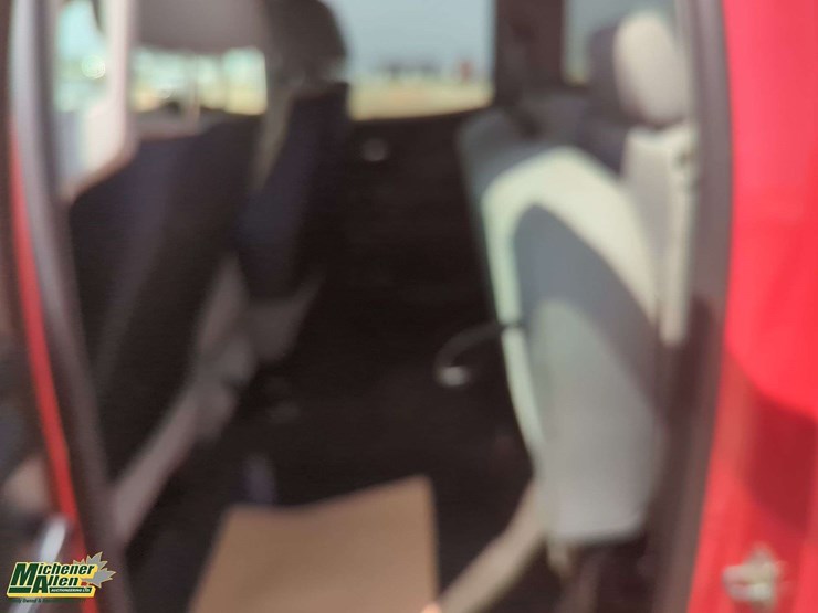 2017-chevrolet-silverado-1500-image-14