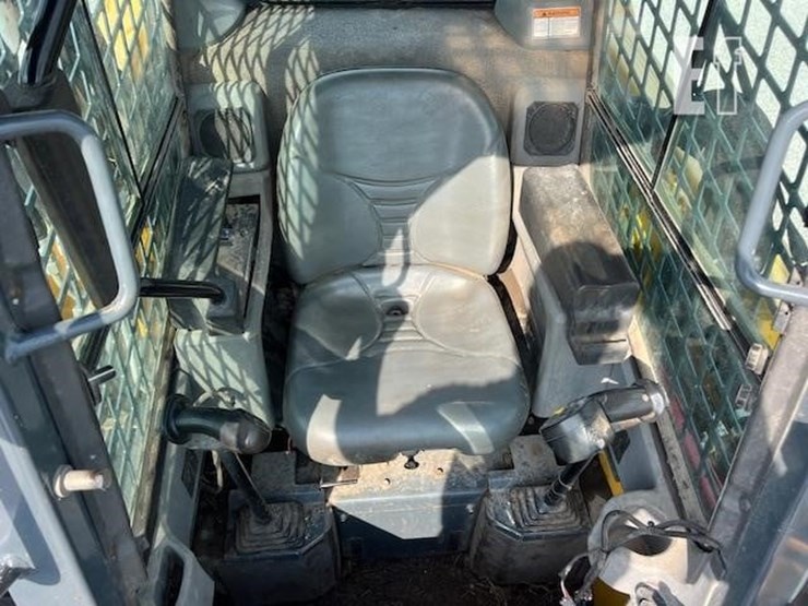gehl-v400-image-14