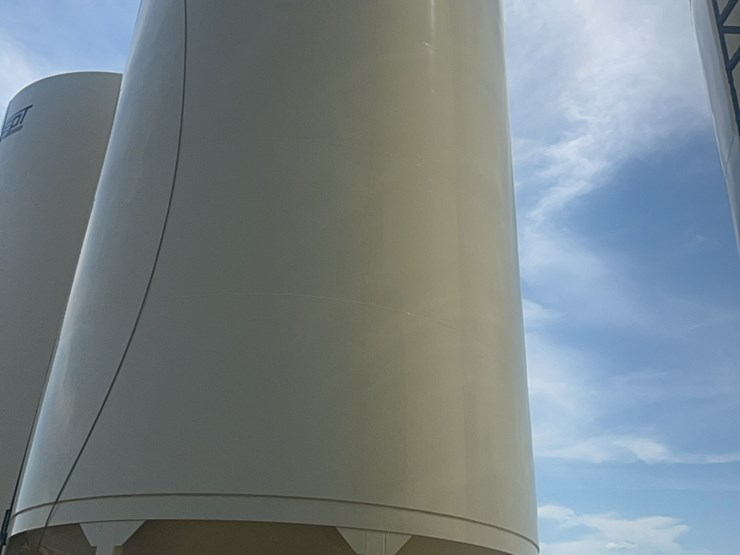 concept-5,000-bushel-hopper-bin,-fully-equipped-with-agi-grainguard-10-hp-bin-fan-with-three-phase-electric-motor-image-8