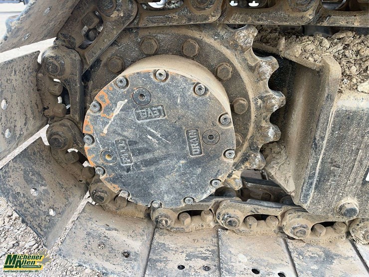 caterpillar-305-image-18