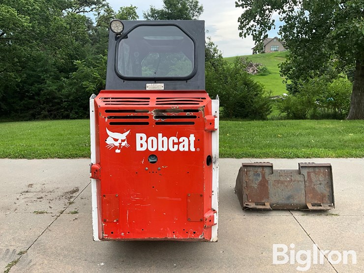 2010-bobcat-s70-image-6