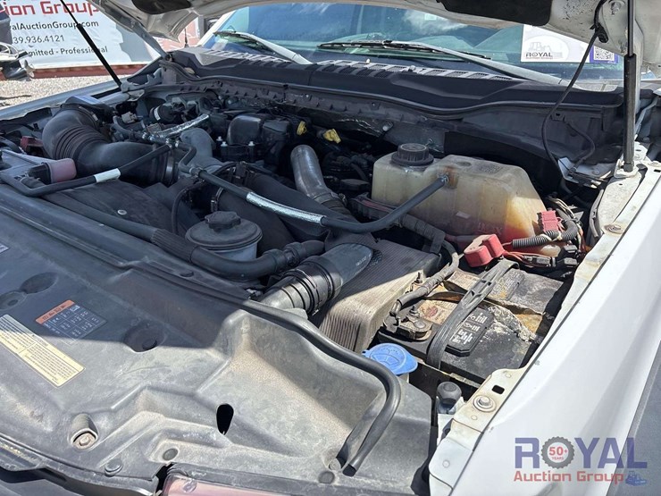 2017-ford-f550-image-8