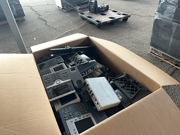 cisco-devices-,-electronic-alaram-systems-,-key-boards-and-phone-sets-image-2