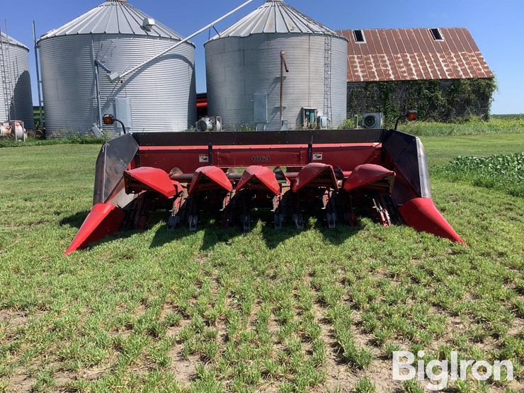 1993-case-ih-1063-image-2