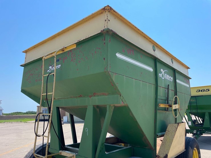 demco-325-image-11