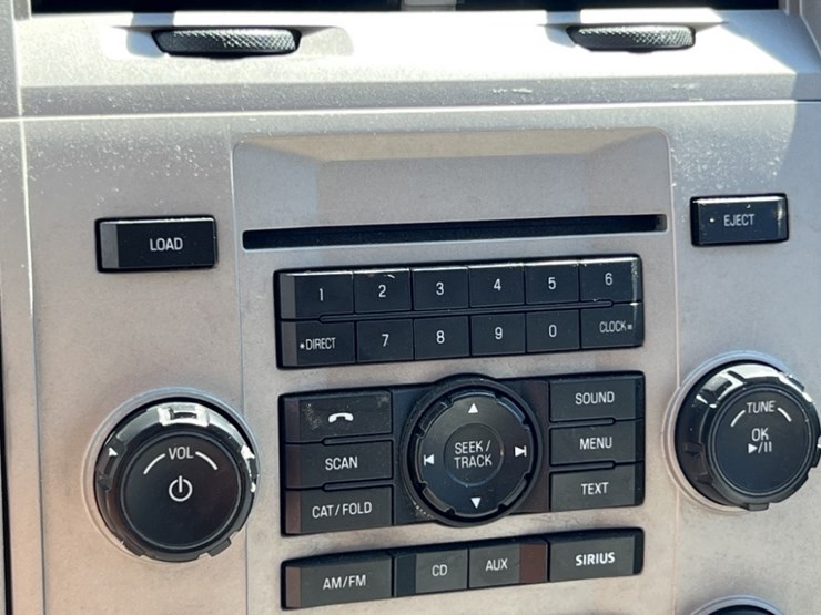 2012-ford-escape-image-23