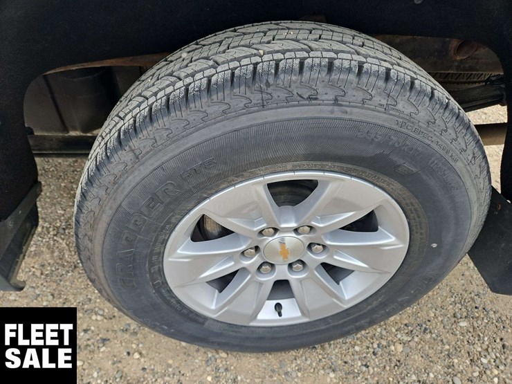 2019-chevrolet-silverado-1500-image-23