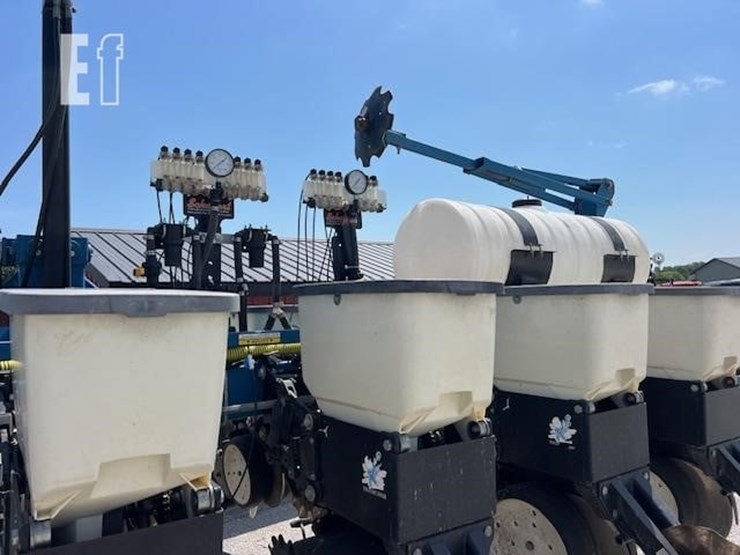 2001-kinze-3500-image-31