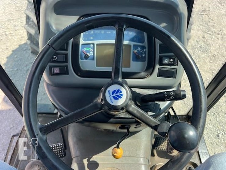 2002-new-holland-tn95f-image-36