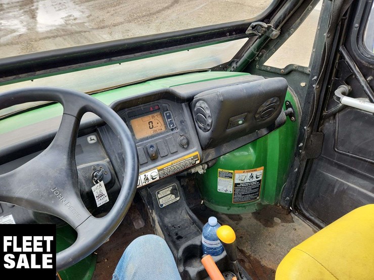 2015-john-deere-gator-image-8