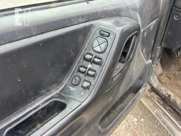 2001-jeep-grand-cherokee-laredo-image-36