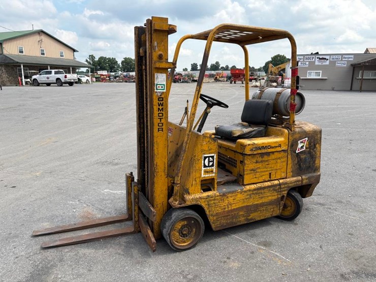 caterpillar-t50b-image-2