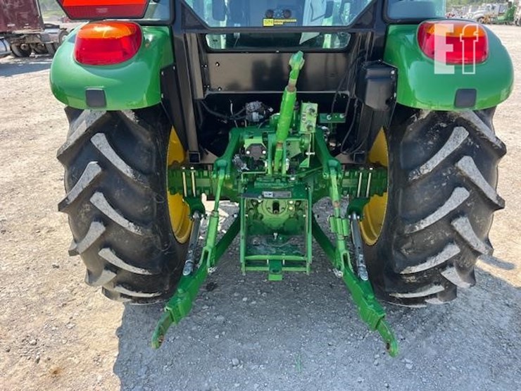2021-john-deere-5075e-image-26