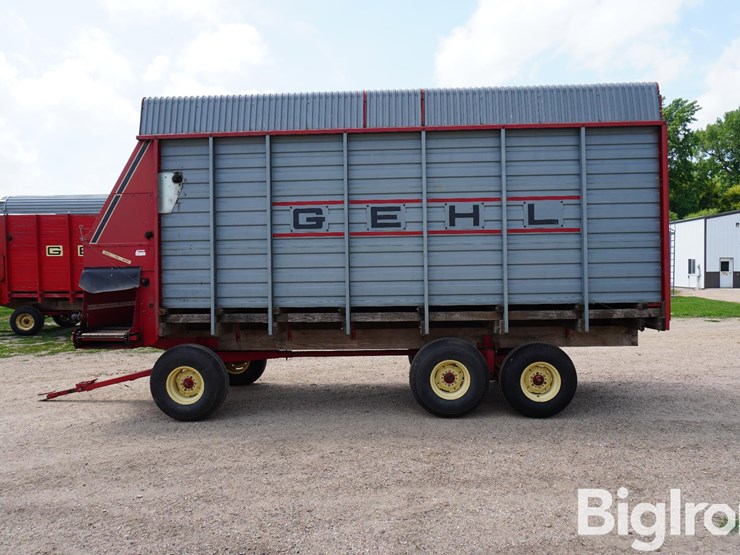 gehl-bu970-image-8