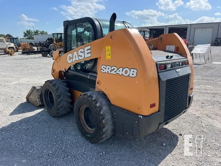2022-case-sr240b-image-6