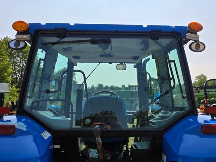 new-holland-t5060-image-21
